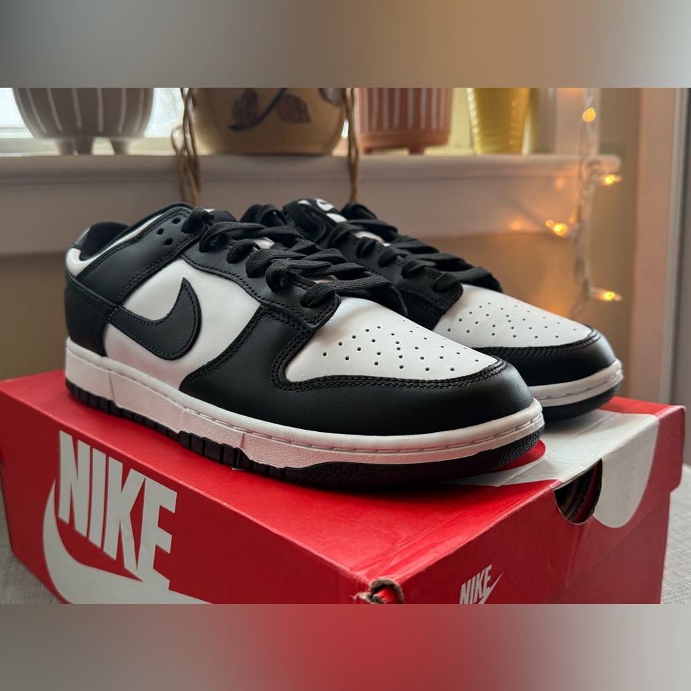 Nike Dunk Low Panda men’s 10 brand new